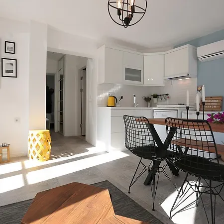 Seaside Akyaka Apartment